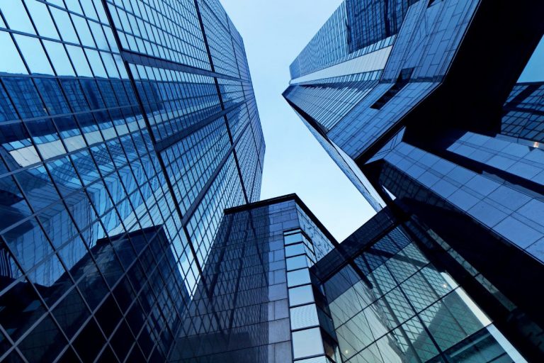 quartier des affaires où se déroulent les mise en demeure pour impayés